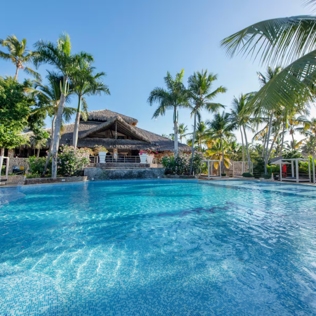 VIVA WYNDHAM DOMINICUS BEACH-piscine republique-dominicaine-hotel